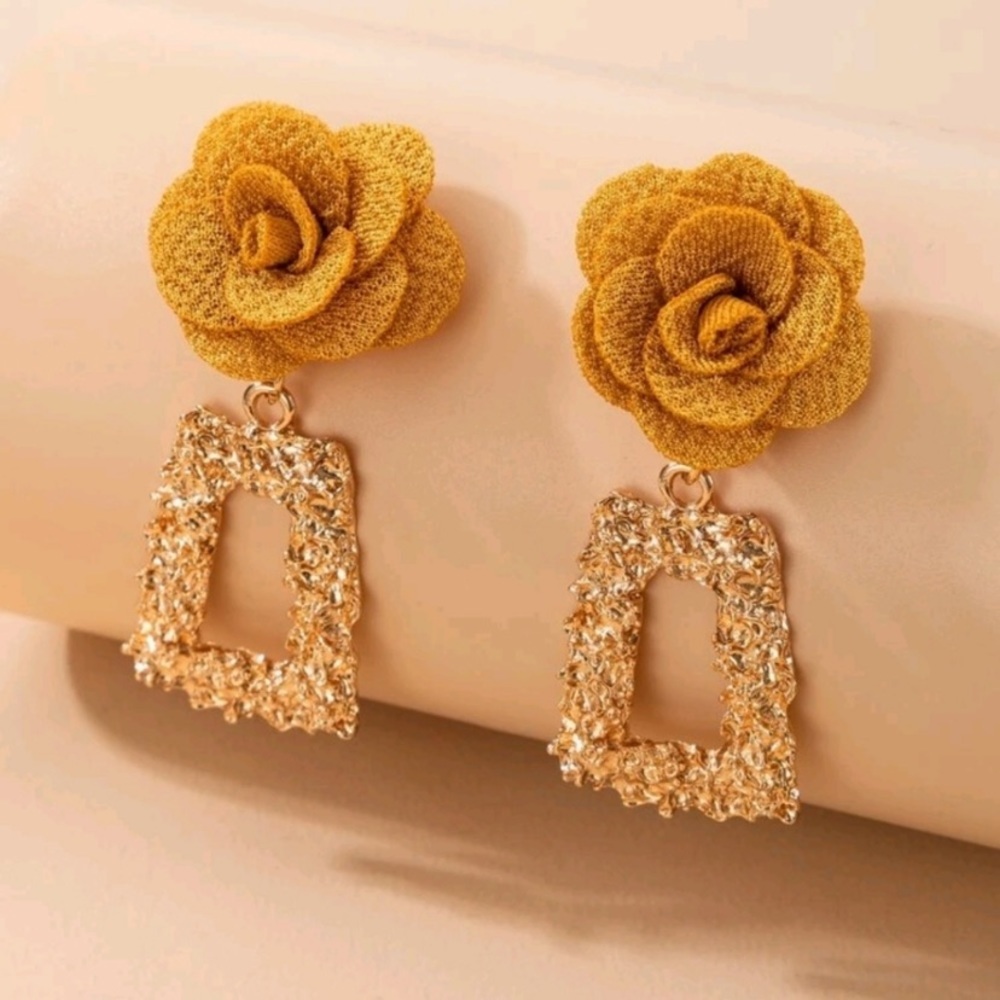 Marigold rose flower textured gold geometric drop earrings